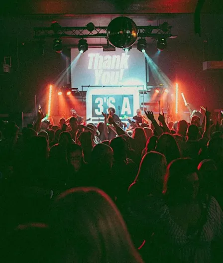 3's A Crowd @ Methil Club 18.12.26