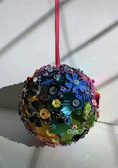 Retro Sparkly Ornament Craft Workshop