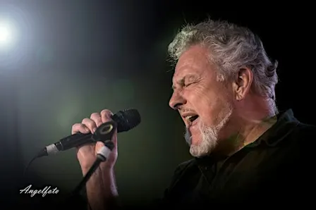 ROSS WILSON & THE PEACENIKS — LIVE@ THE GRAND ROOM