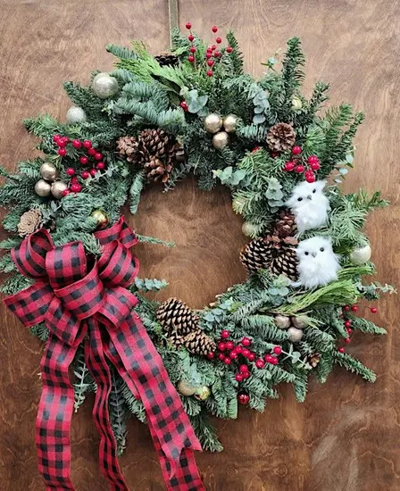Signature Holiday Wreath Class