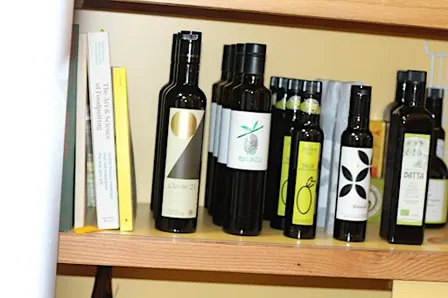 EXTRA VIRGIN OLIVE OIL TASTING WITH TRAVIS