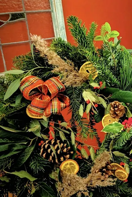Wreath Making at the Wobbly Dagger