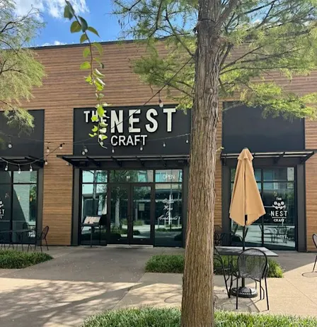 New Location! Professionals Mixer - * Networking and Cocktails* Safe & Fun!