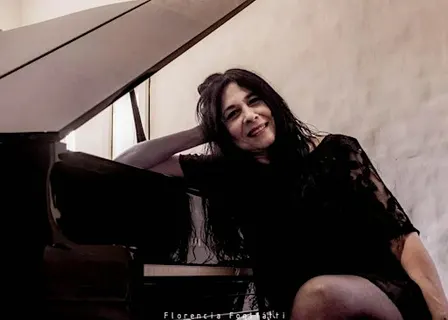Piano argentino en vivo:  Mirta Pérez