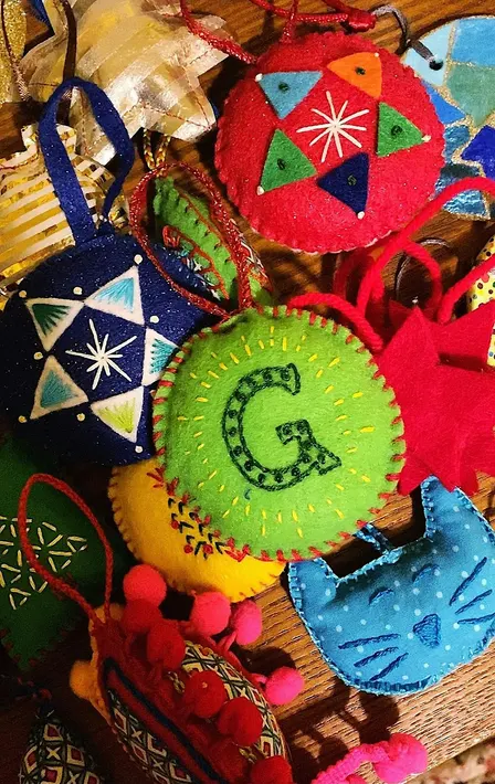 Embroidered Felt Holiday Ornaments Workshop