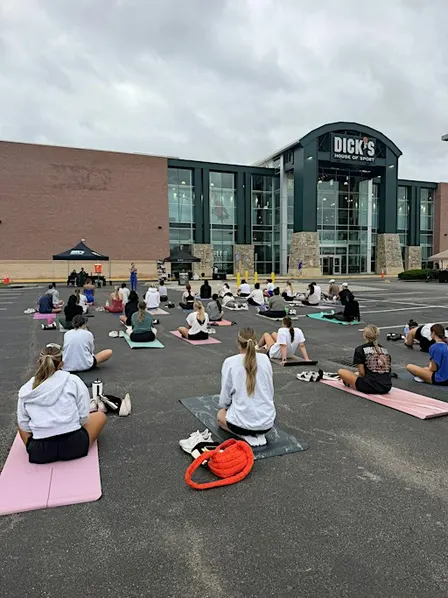 DICKS House of Sport Mat Pilates Class
