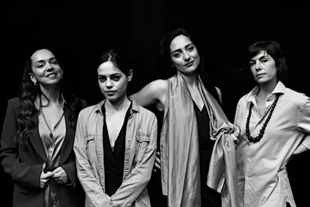 Connessioni Fragili: le vite dei ragazzi oltre lo schermo diventano teatro