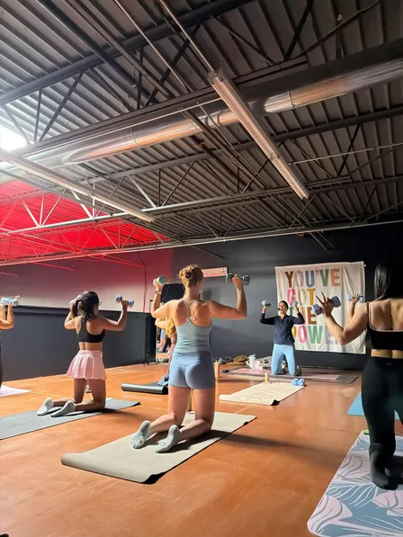 Pilates Sculpt & Flow | Fuerza • Esculpe • Estira