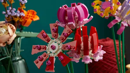 LEGO® flower  sip & build evening