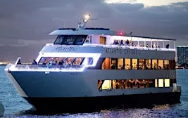 NAUFRAGO-SUNSET HALLOWEEN YACHT PARTY