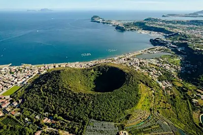 La soglia dei luoghi: memoria, resilienza e nuove letture del territorio