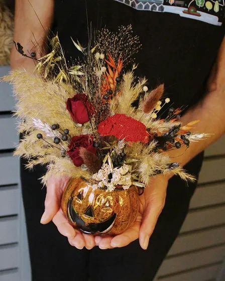 Halloween Dried Flower Arrangement Workshop