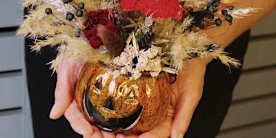 Halloween Dried Flower Arrangement Workshop