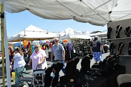 Holiday Art & Crafts Market on Catalina Pointe