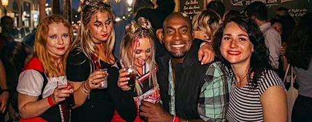Halloween Bar Crawl Party Paris