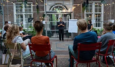 Why is vulnerability uncomfortable? | Flourishing class by De Kwekerij
