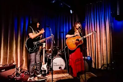 Zoe FitzGerald Carter & Jason Luckett with Lewis Childs