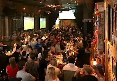 Singles Mixer at Four Seasons Hotel in Montreal!