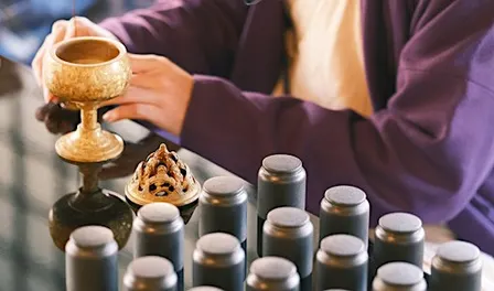 Atelier bien-être : encens chinois et méditation olfactive à Paris