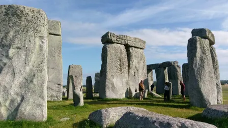New sites, new discoveries, new ideas: Stonehenge