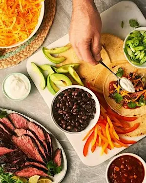 Taco Builders: The Ultimate Taco Challenge for KIDS