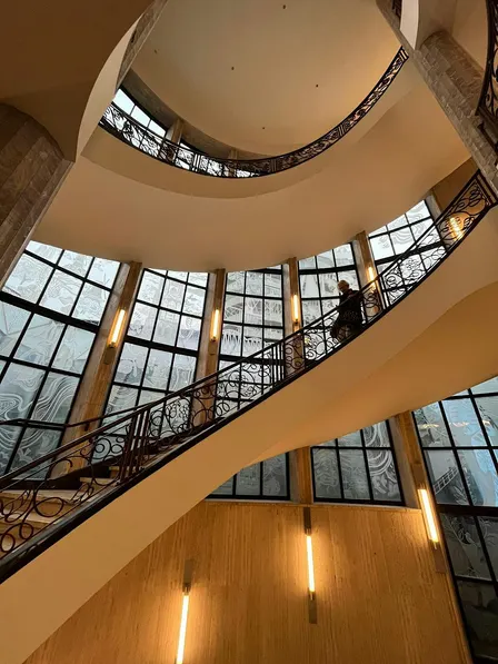 In de voetsporen van wederopbouwkunstenaars
