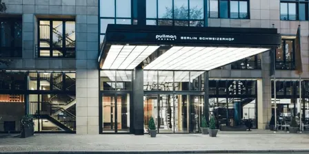 16.12.26 I Morgensalon Pullman Schweizerhof