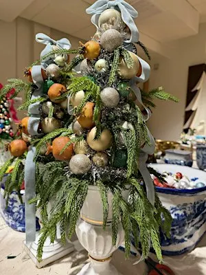 Paisley Social Nights: Holiday Ornament Topiary Make and Take
