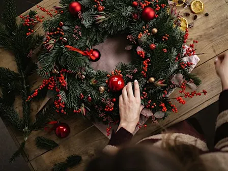 Holiday Sip & Design