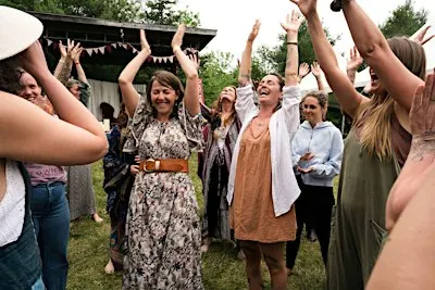 Community Song Circle and Workshop with *Kate Sutherland*