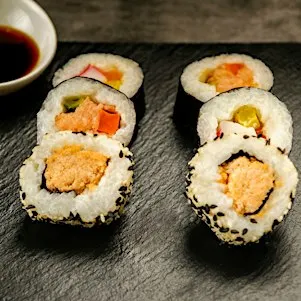 In-Person Class: Handcrafted Specialty & Fusion Sushi Masterclass