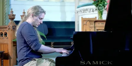 Jazz Bar Saturday: Chris Lyons Trio [Jazz Standards / Piano Trio]