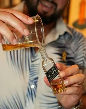 Seven Grand Whiskey Society: Johnnie Walker Blending Class