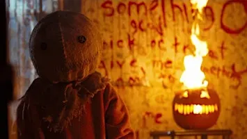 Trick 'r Treat w/ Season's Greetings 4K Restoration includes dinner!