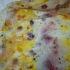 Botanical Colour on Silk: Scarf bundle dyeing and decoration making- ev.