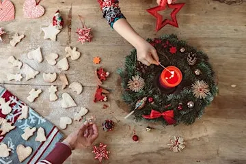Holiday Wreath Crafting Party