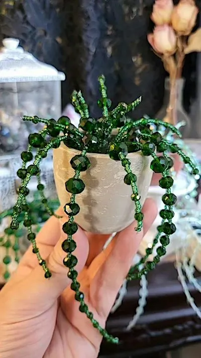 Beaded plants with Crafted Reads