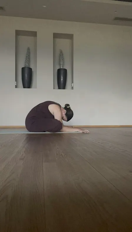Weihnachtlicher Women Circle und Restoratives Yoga