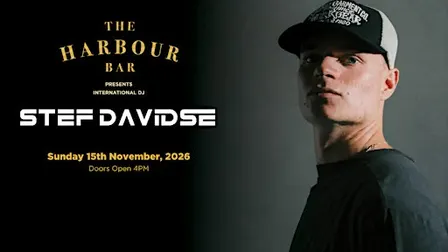 STEF DAVIDSE AT THE HARBOUR BAR