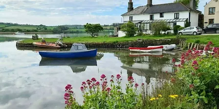 Wellbeing Walk from the railway to Bere Ferrers.