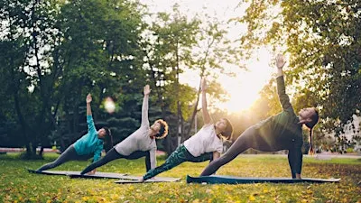 YOGA EN EL RIO