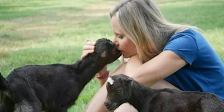 October Private Tours! Engage with the Animals