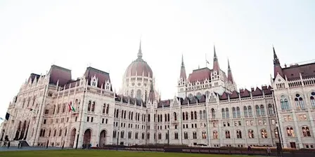 Budapest Historical Sightseeing Free Walking Tour