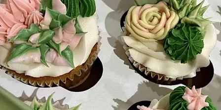 Cupcake Decorating with Succulents, Roses, and Fall Flowers