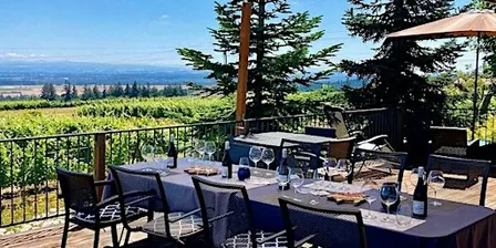Weekend Tasting at Clos Griotte Vineyard - Amity Hills AVA