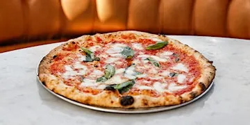 Hands-On Pizza Making: Pizza Napoletana with Rossopomodoro