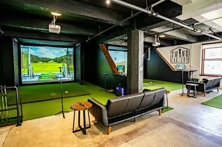 Holiday Indoor Golf Mixer