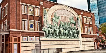 Downtown Fort Worth Guided Walking Tour and Optional Riscky's BBQ Lunch