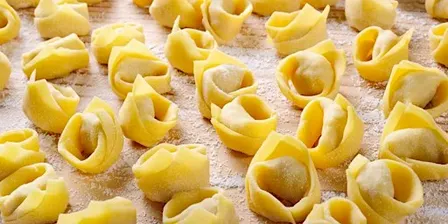 Italian Grandma’s Pasta Class: Handmade Tortellini, Ravioli & Prosecco