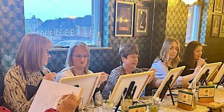 Christmas on Canvas | Painted Wreath | Sutton Coldfield | Sip & Paint